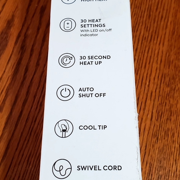 Remington Ceramic Technology For Less Damage Hair Teardrop Creates textured Wave - Picture 2 of 3